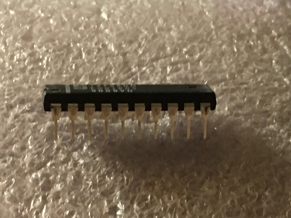 74F540N IC BUFFER/DRIVER SINGLE 8-BIT PLASTIC DIP 20-PIN (1 PER LOT)