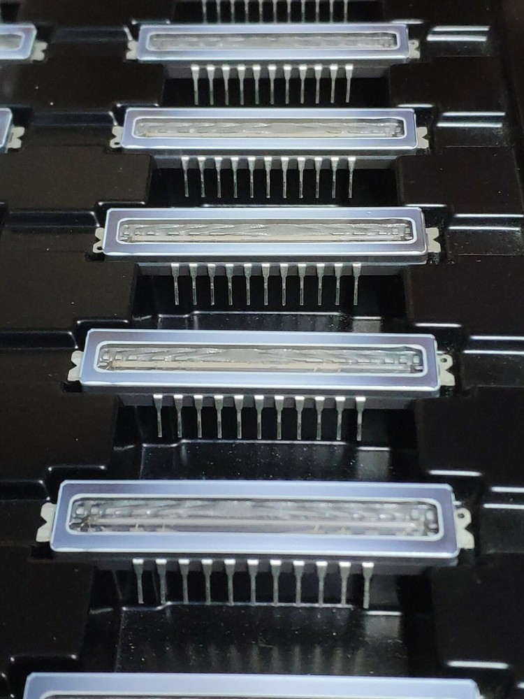 NEC D3571D CAREMIC LINER CCD IMAGE SENSOR IC