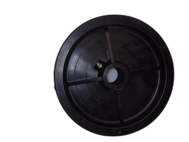 John Deere AM104141 WHEEL W/ZERK
