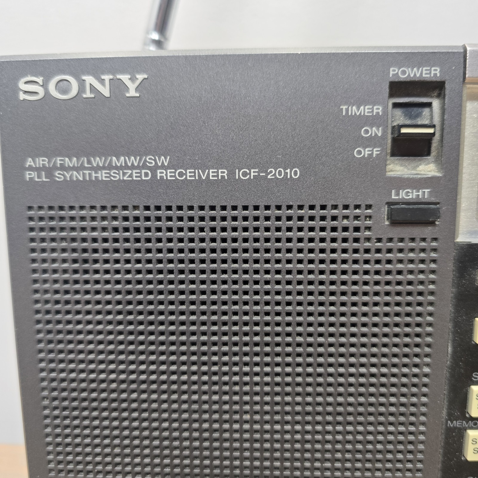 Sony Icf-2010 Air/FM/Lw/Mw/SW Pll Synthesized Receiver No AC Power adapter
