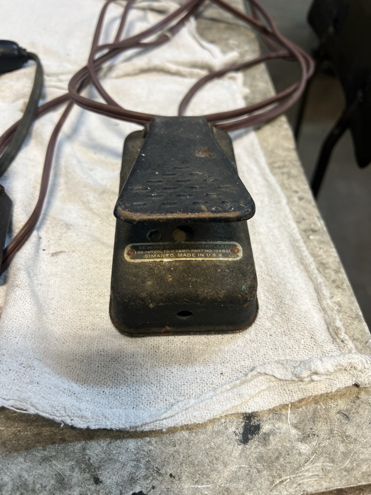 Vintage Singer Motor, Light, Foot Controller Combo (Tested and working)