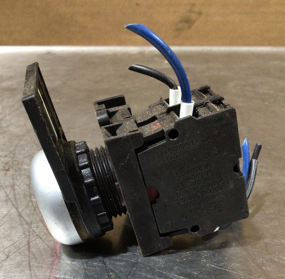 Eaton Red Control Voltage OFF Pushbutton 60947