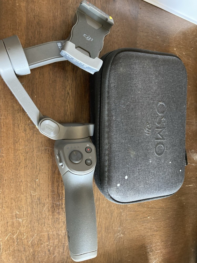 DJI Osmo Mobile 3 - Gimbal Stabilizer With Storage