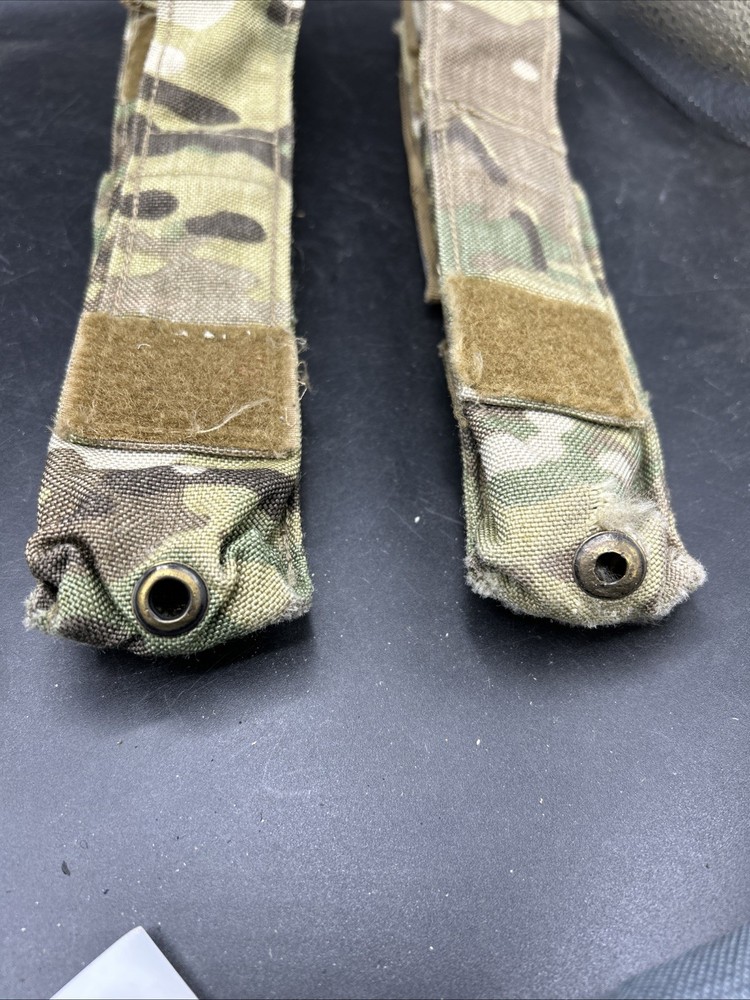 USGI MOLLE Baton Flare Flashlight Pouch Multicam OCP
