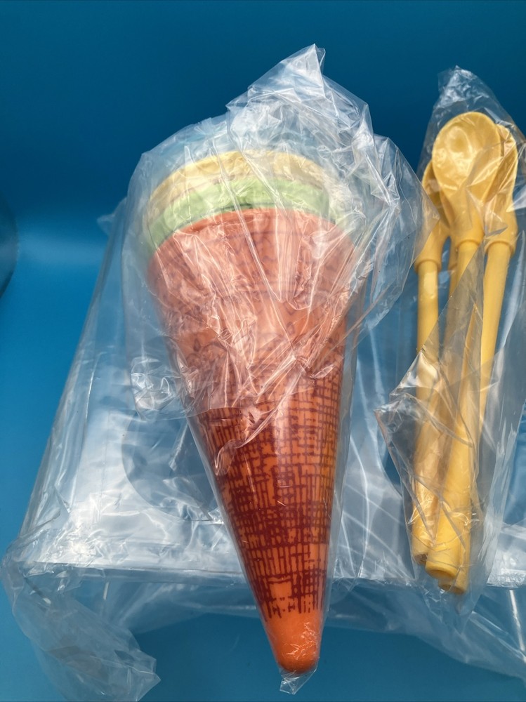 NEWRare Andy Warhol Fantastic In Plastic Ice Cream Cone Complete. Set