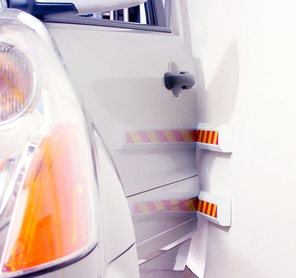 Maxsa 37357 Park Right Reflective Car Door Bumper One Size, Multicolored