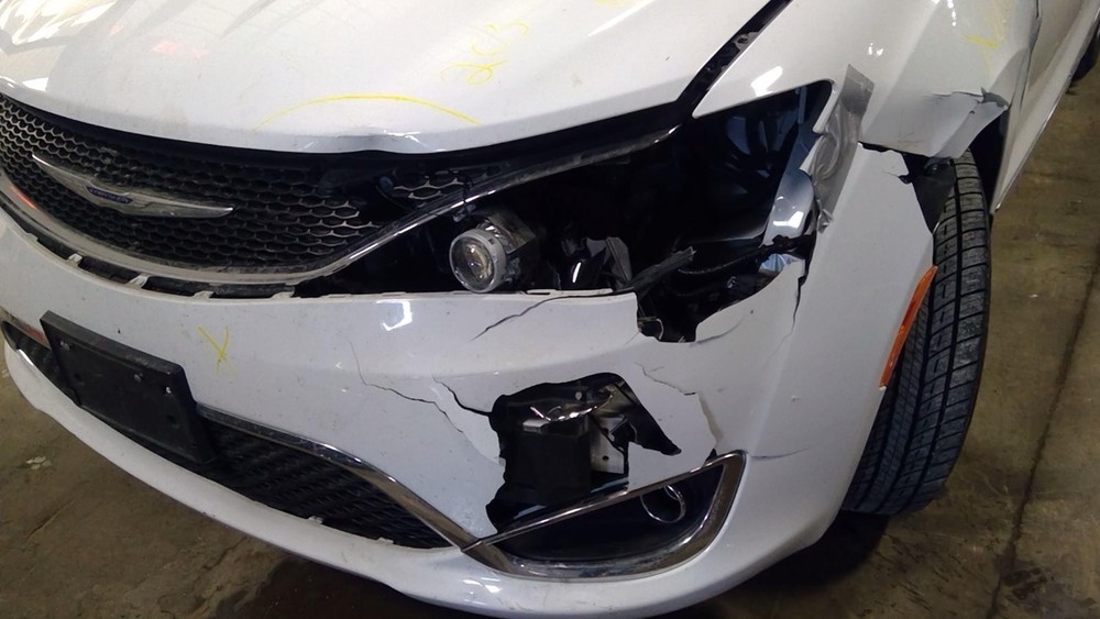 Used Floor Jack fits: 2019 Chrysler Pacifica Grade A