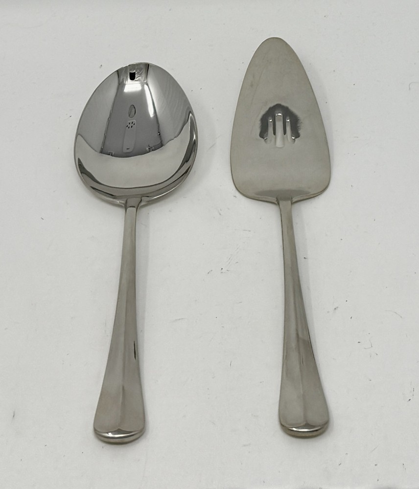 Oneida Compose 2 Piece Entertainment Set Quality 18/10 Stainless
