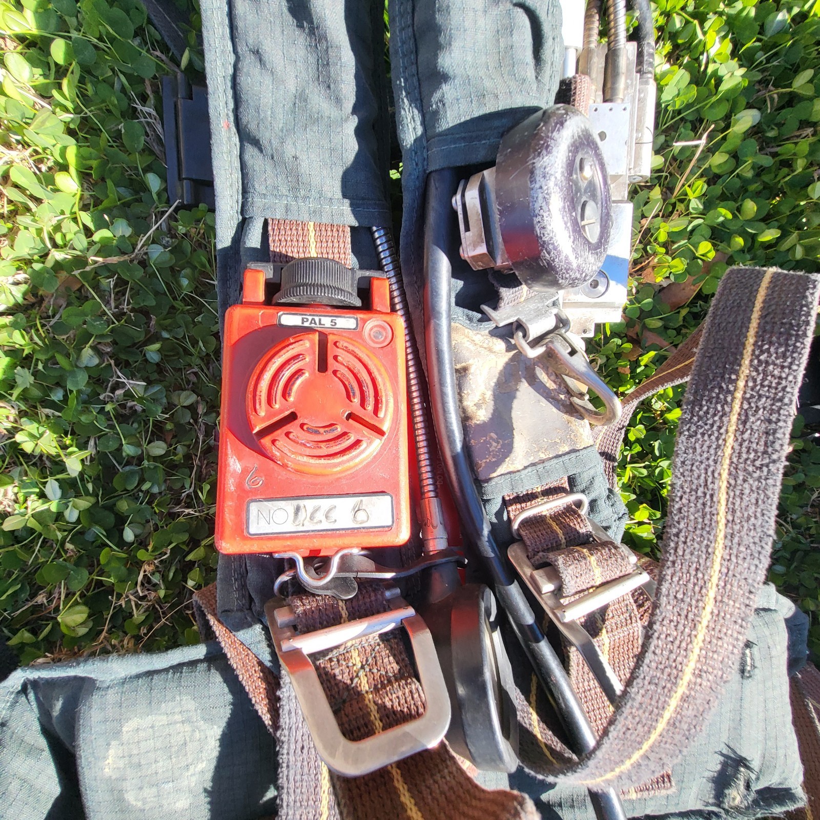 SCOTT 4.5 / 2.2 SCBA Firefighter Air Pack Harness Untested For Parts / AS-IS