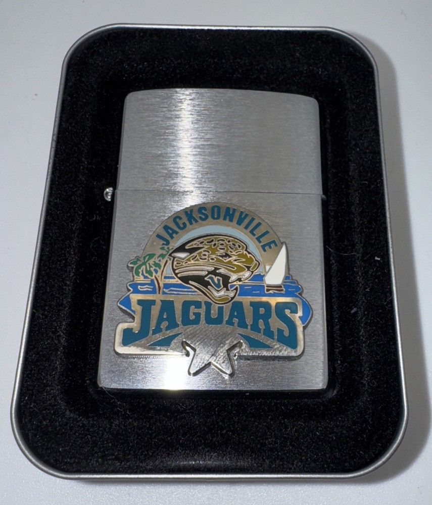 Zippo Lighter 2002 Jacksonville Jaguars Sealed NIB