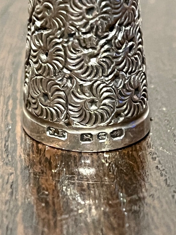 Antique Silver Decorative Thimble