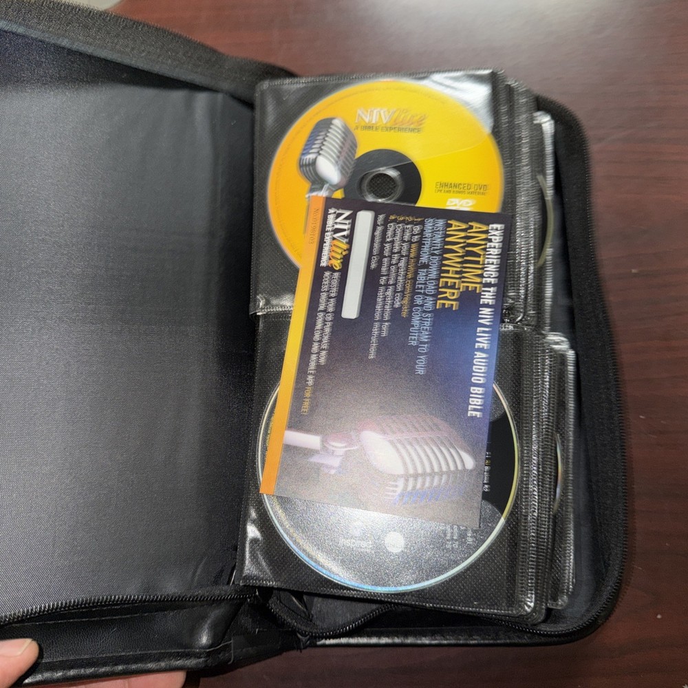 NIVlive A Bible Experience 80 CD Set with Leather Binder