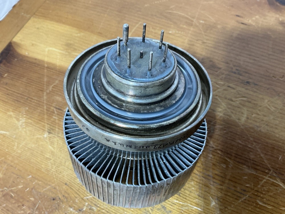 Penta Labs PL-172 Transmitting Pentode Tube 1000 Watt R-F AMPLIFIER TRANSMITTER