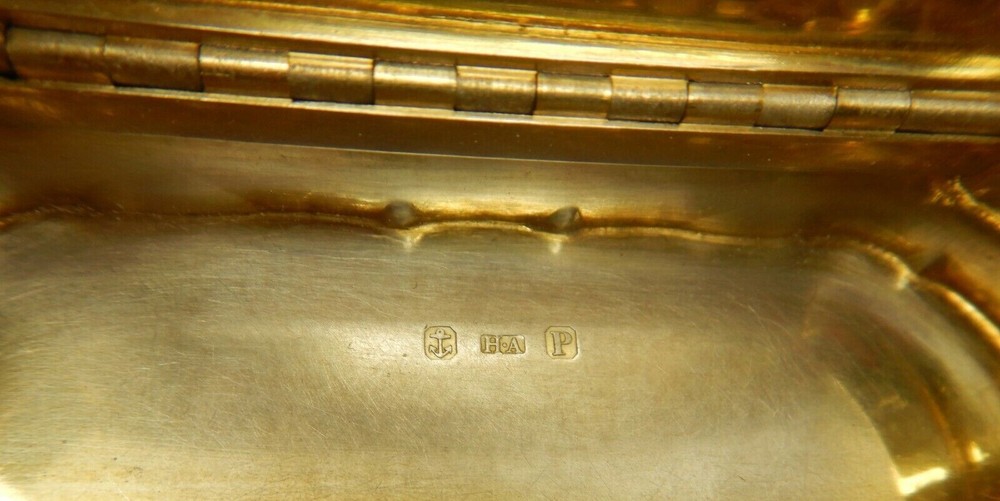 SOLID SILVER TABLE SNUFF BIRMINGHAM 1864 Henry Hyde Aston,