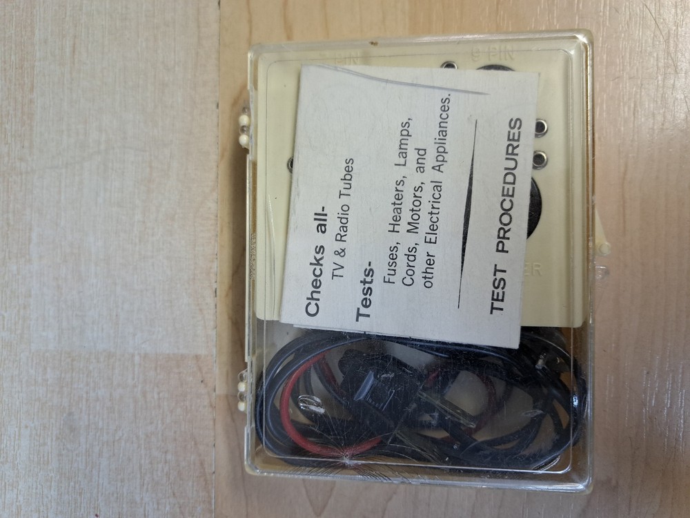 Model FT 425 Tube and Continuity Checker