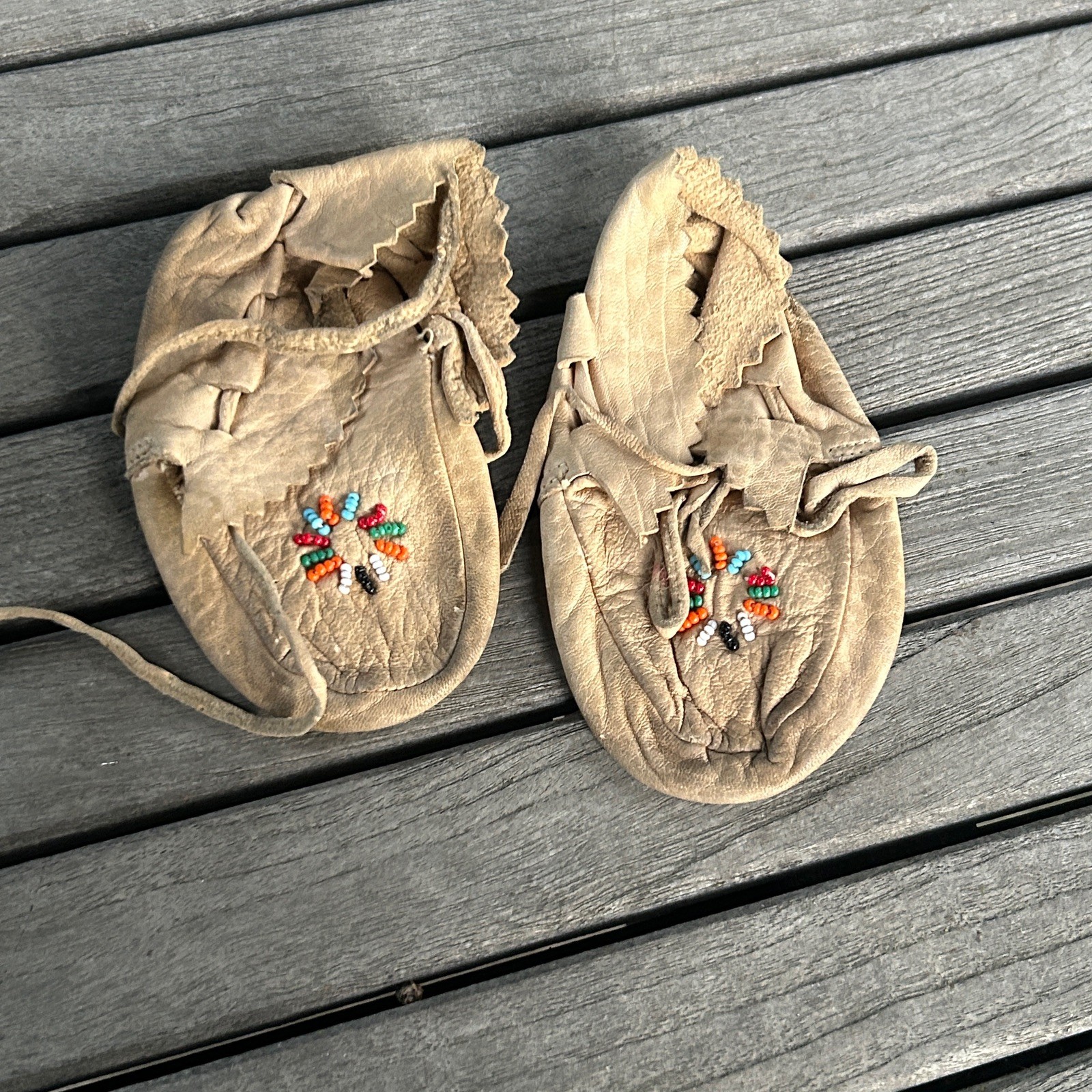 Vintage Native America Leather and Beadwork Toddler Moccasins