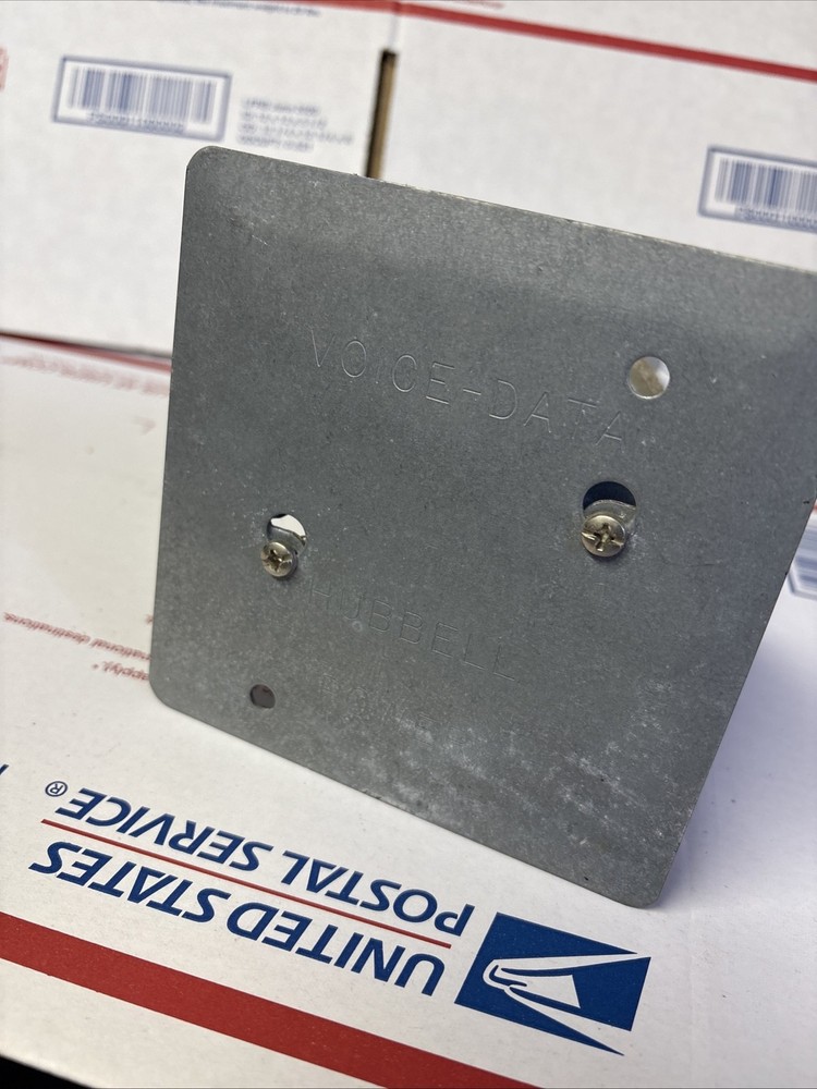 HUBBELL PT7XC 3" CORE HOLE THROUGH FLOOR FITTING NO HEAD STEM ONLY