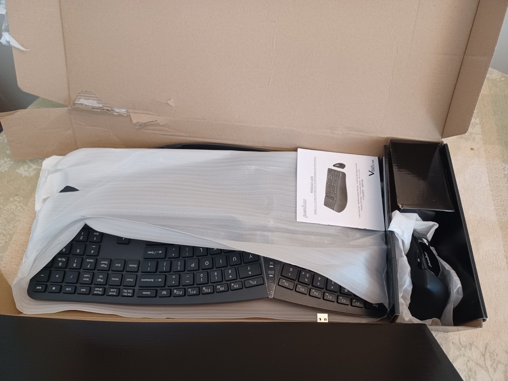 Perixx Periduo-605 Wireless Ergonomic Split Keyboard Vertical Mouse Combo Black