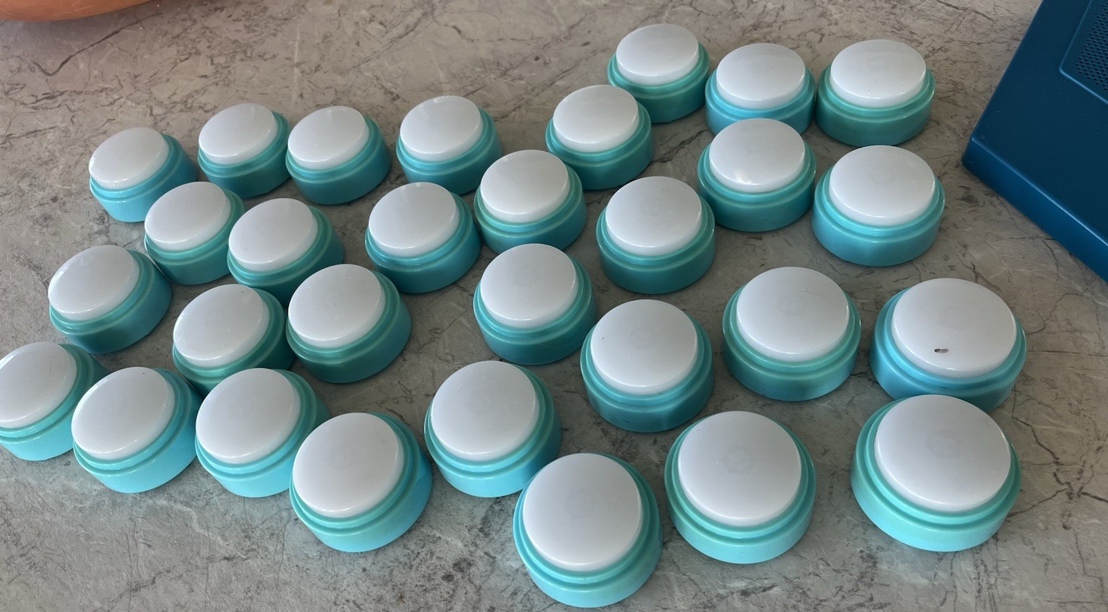 Gently Used Fluent Pet Connect Base with 6 HexTiles and 30 Connect Buttons