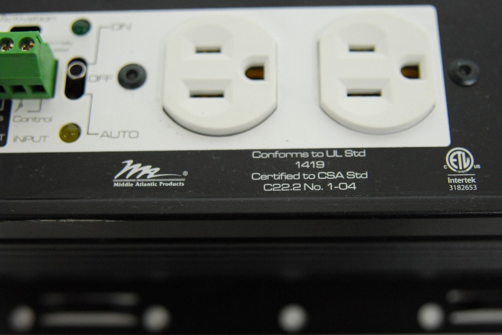 Middle Atlantic RLM-15-1CA 15 Amp Controlled Stand-Alone Power Module