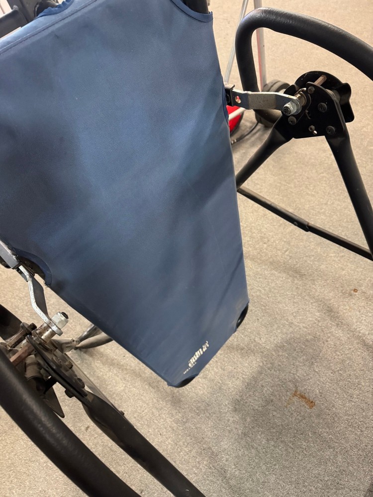TEETER HANG UPS 8000 SERIES INVERSION TABLE (USED)