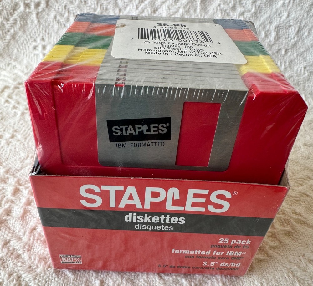 25 Pack Staples 2HD 3.5" Computer Diskettes PC Format Cool Disks NEW SEALED