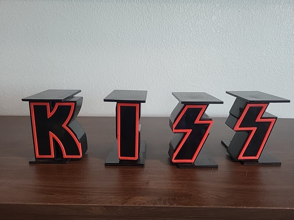 KISS - MCFARLANE 1997 LETTER STANDS