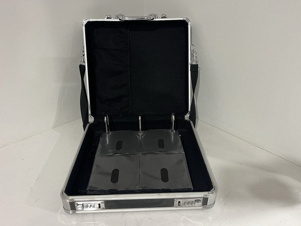 Vaultz Metal CD Storage Case Black with Lock and Shoulder Strap