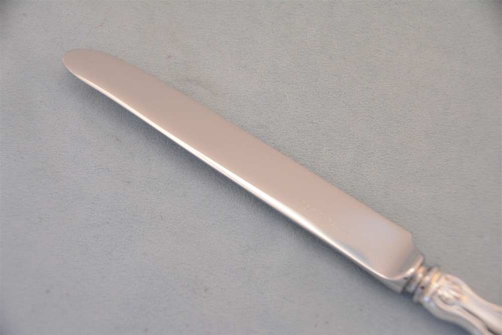 Tiffany & Co. Shell & Thread Sterling Silver 9" HH Dinner Knife No Mono