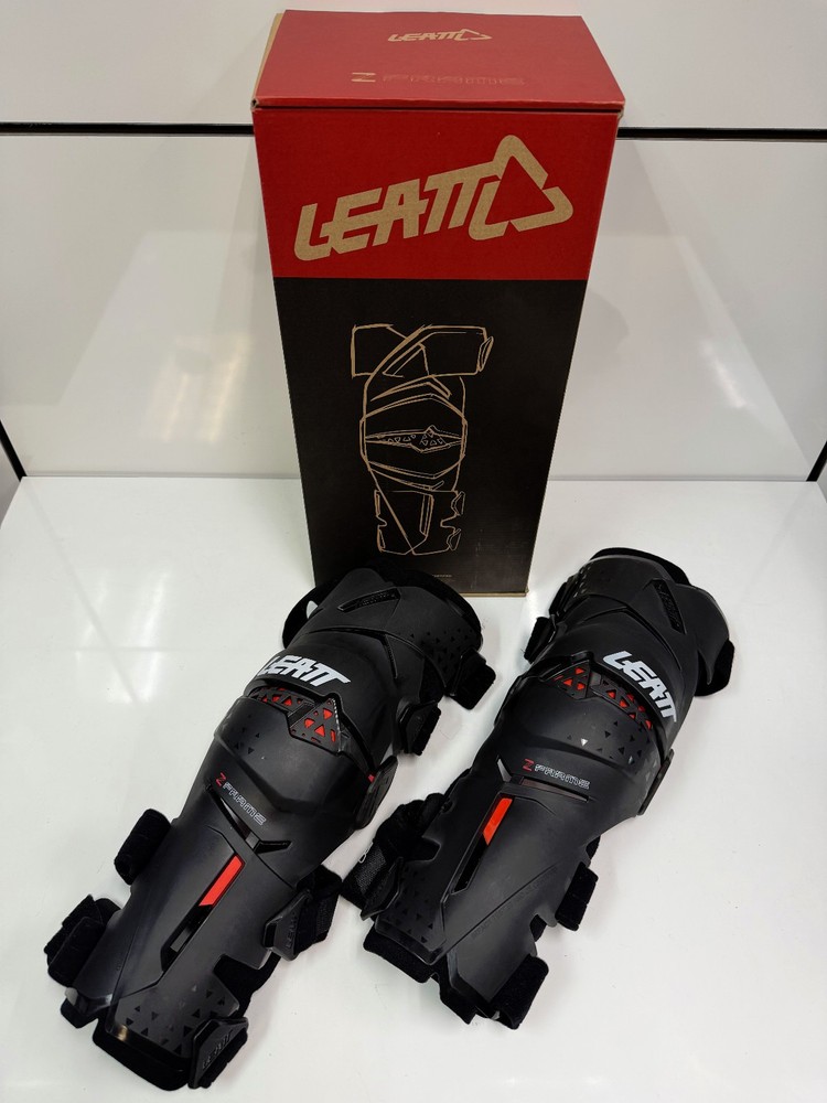 LEATT Z FRAME KNEE BRACES