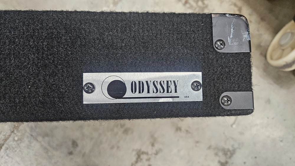 Odyssey CTBC2048 Carpeted DJ Table