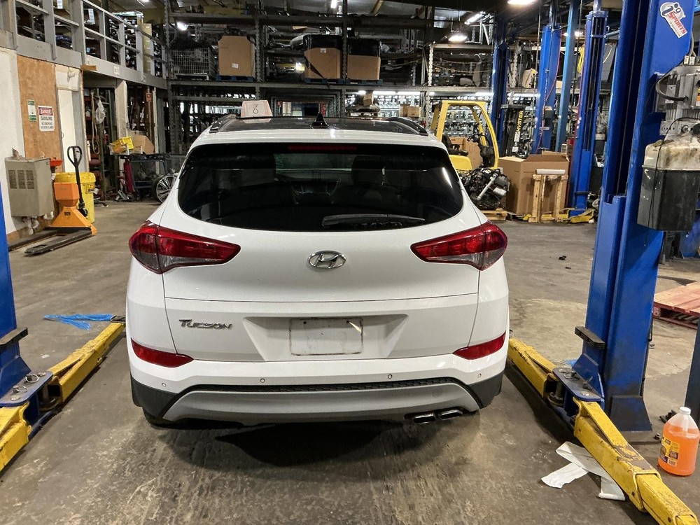 Used Blind Spot Detection System Warning Control Module fits: 2018 Hyundai Tucso