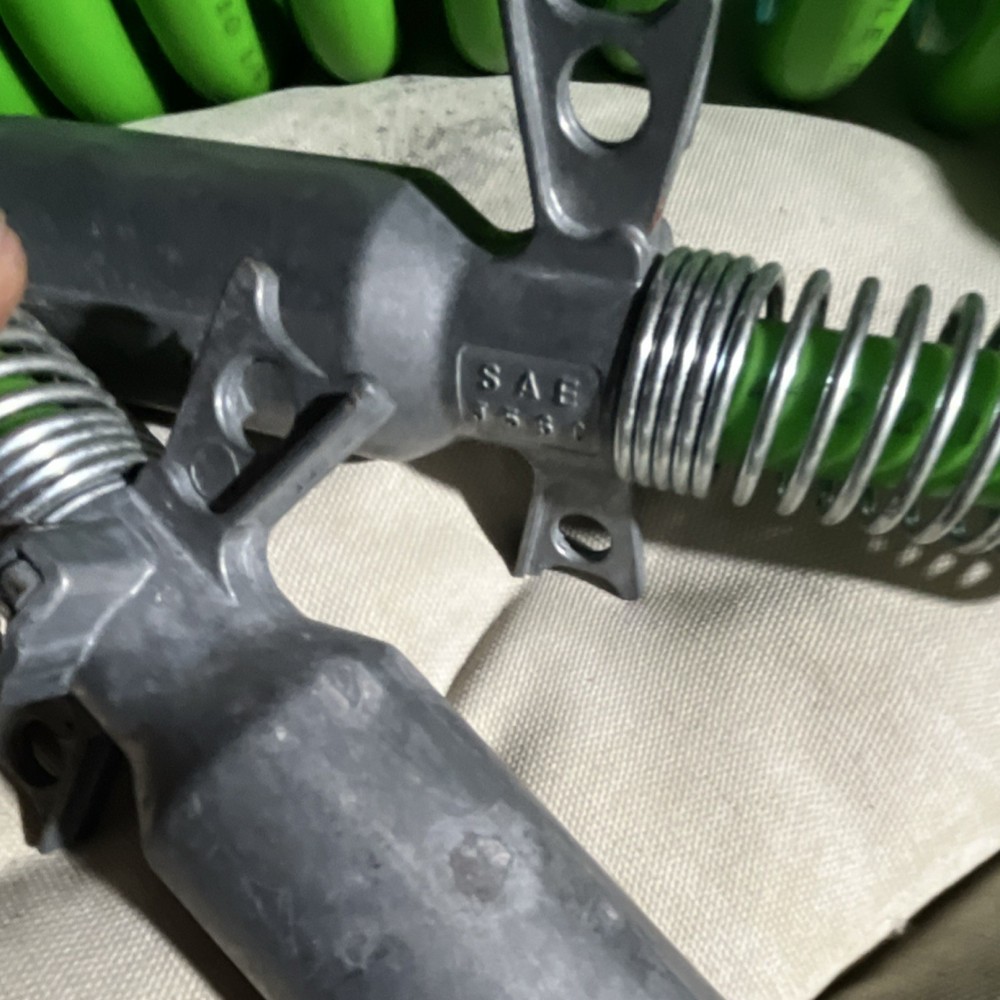 Adapter For Mac Trucks 18 Wheelers