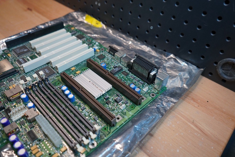 Intel L440GX Motherboard