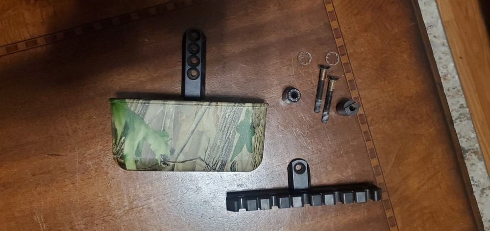 1997 Golden Eagle Archery Quiver