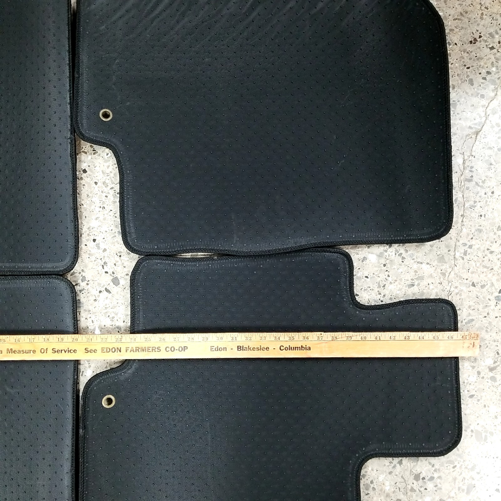 Set of 4 Hyundai Sonata Rugs Carpets Mets EUC Unknown Years