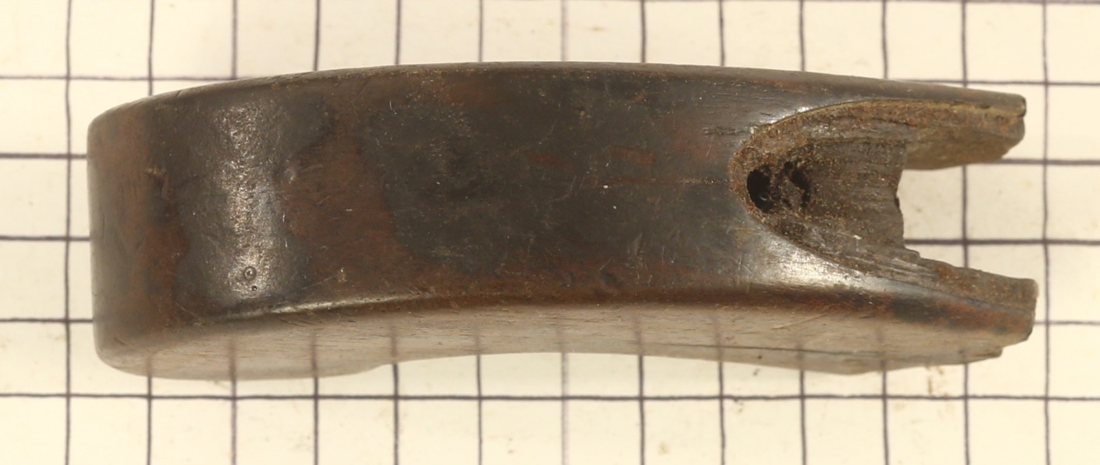 walnut grip for a small flintlock or percussion muff pistol 096