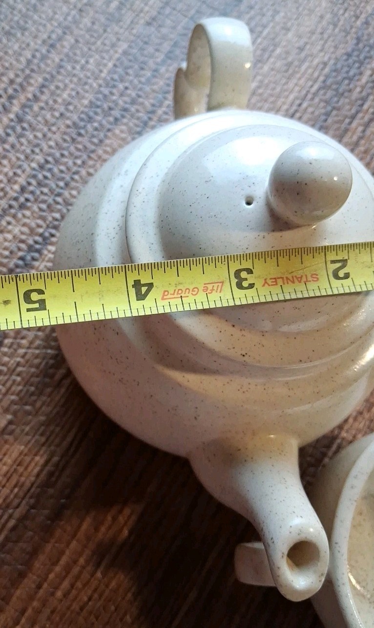 Country Harvest Ceramic Teapot Beige