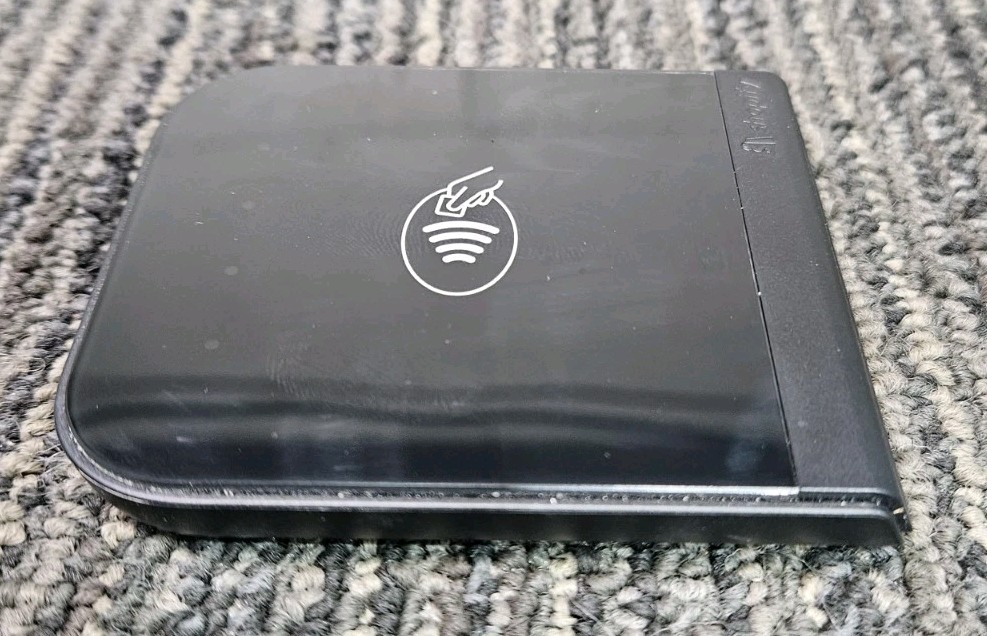 Shopify S1801B Tap & Chip Card Reader + Shopify S18028 Dock
