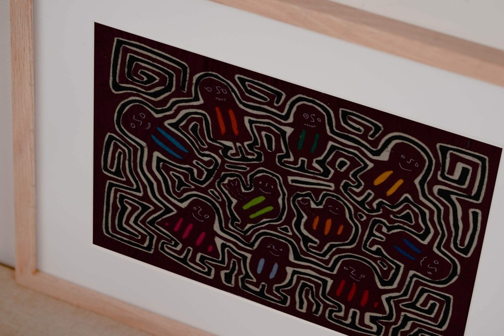 Classic Design Maroon Conga Dance Mola