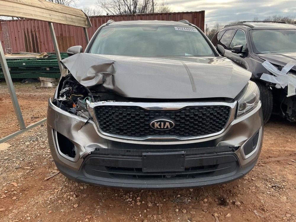 SORENTO 2017 Glove Box 4936633