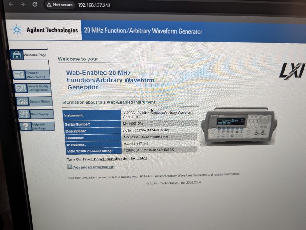 Agilent 33220A 20MHz Function/Arb Waveform Generator - Very Good Condition