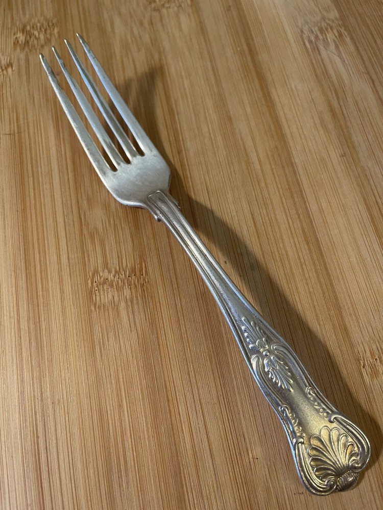 Wallace Silverplate KINGS Plume Shell Dinner Fork 7"