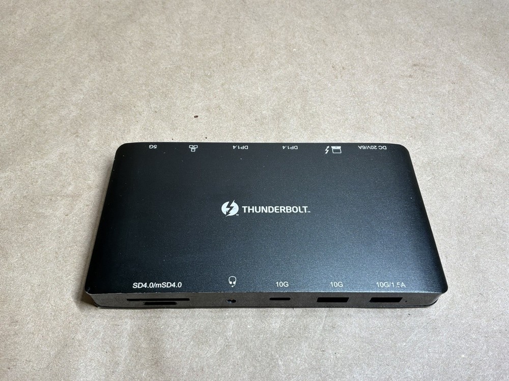 Amazon Basics Thunderbolt 3 Docking Station TB3-DOCK03 *No Power Adapter*