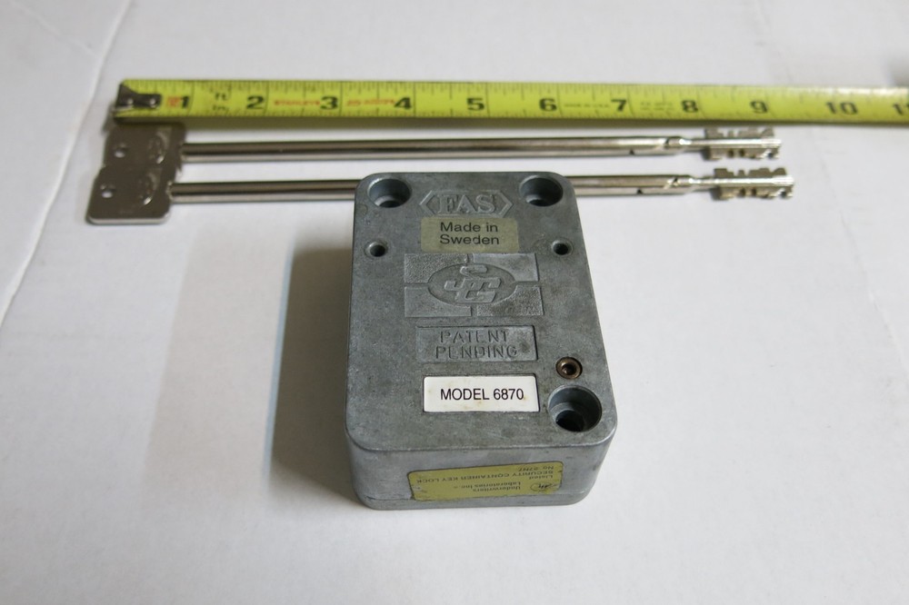 Sargent & Greenleaf Safe Key lock with Keys