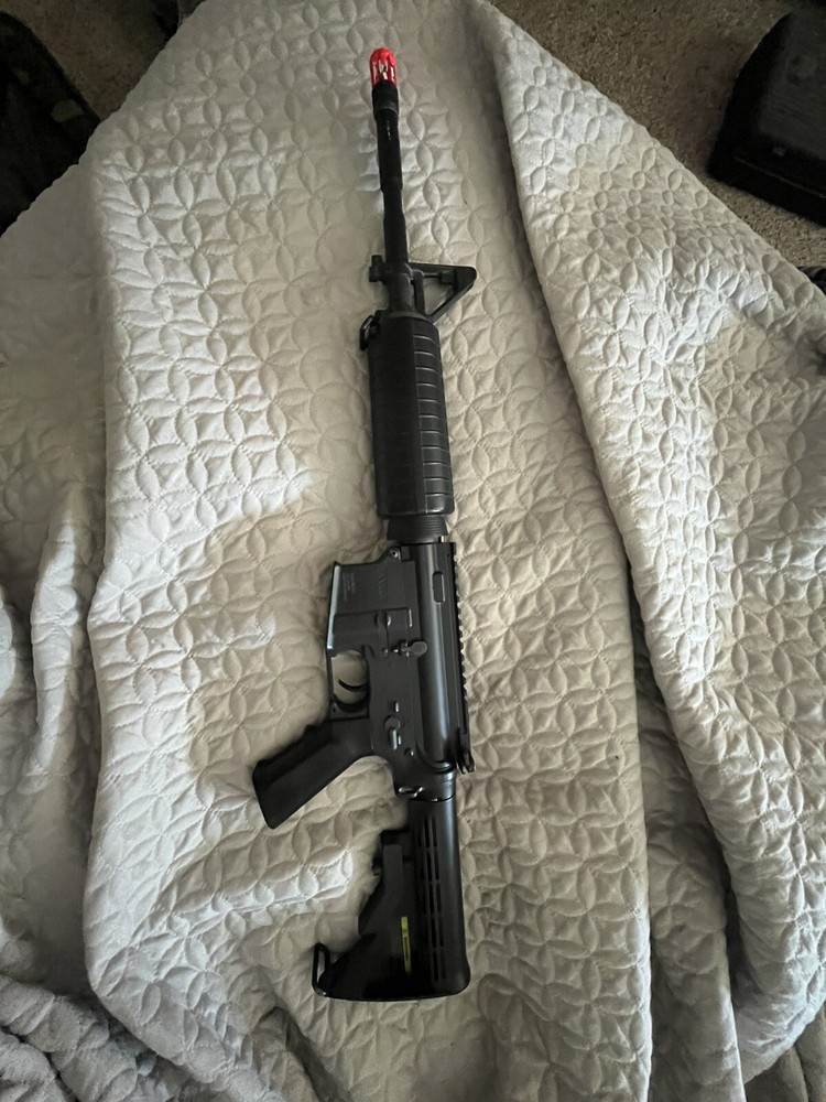 airsoft gun