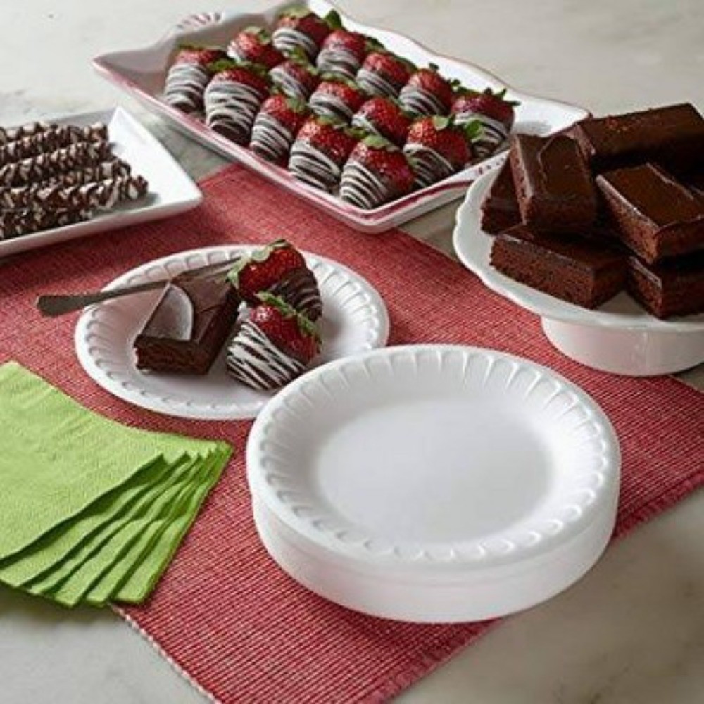 Hefty Everyday Soak Proof Disposable Plates - 45ct