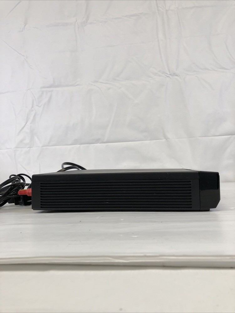 Magnavox MDV2100 DVD Player No Remote / Tested