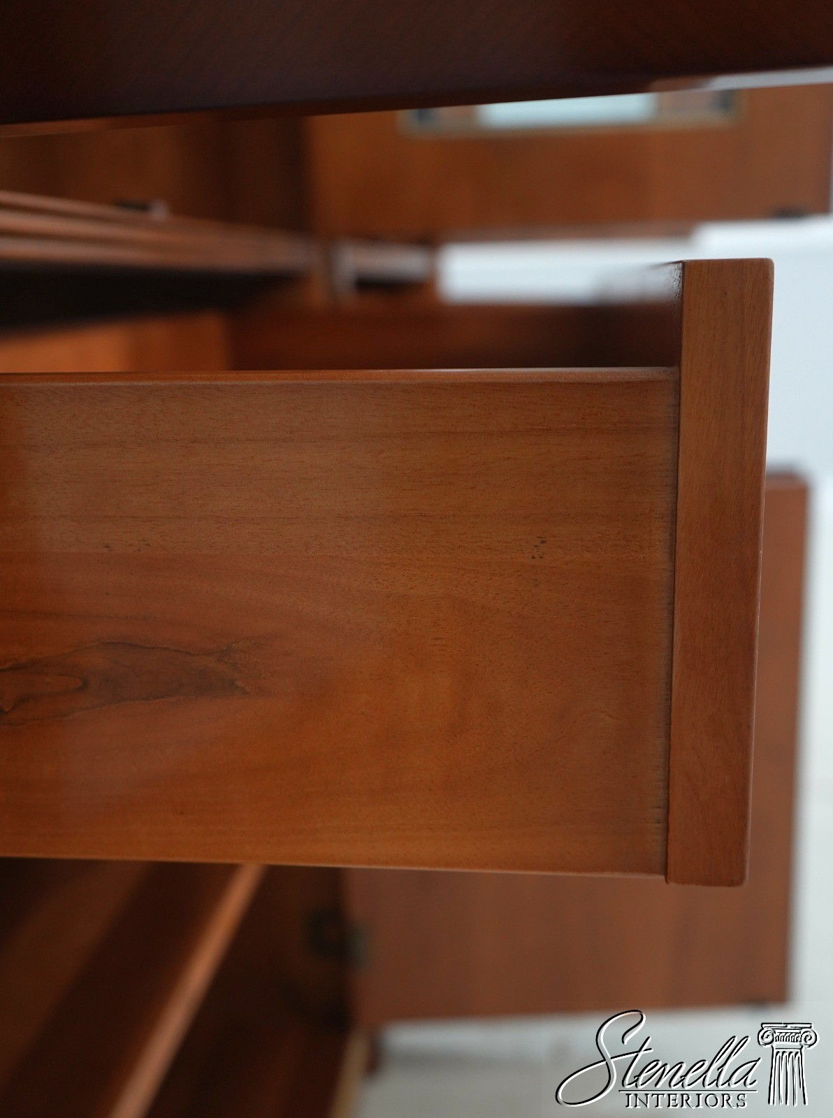 62814: Italian Georgian Style Wall Bookcase Unit