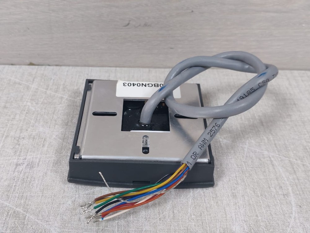 HID 6110BGN0403 iCLASS R30 Reader